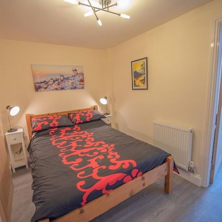 Modern Apartment In Town Centre سكيبتون المظهر الخارجي الصورة